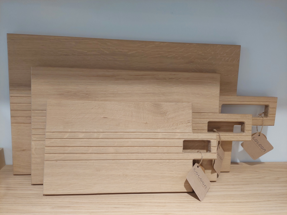 Planche à découper rectangulaire avec poignée