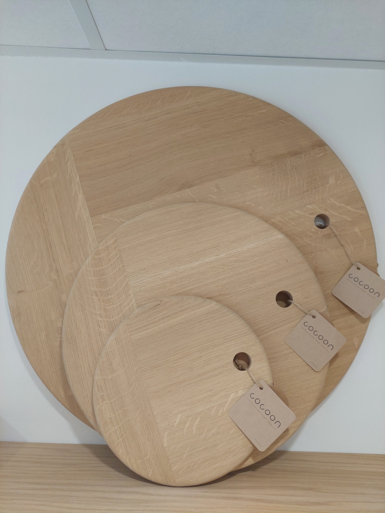 Planche à découper ronde percée